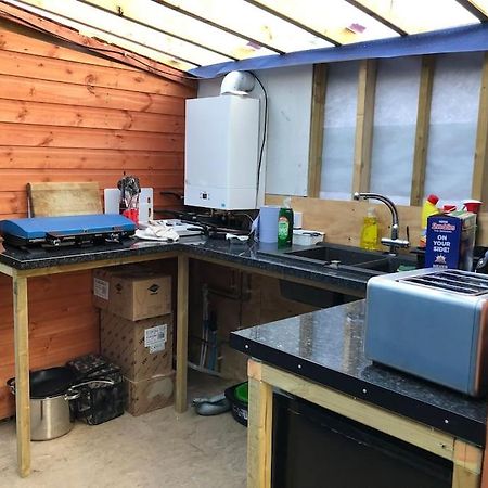 特鲁罗 Cox Hill Glamping Badger酒店 外观 照片