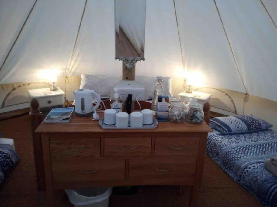 特鲁罗 Cox Hill Glamping Badger酒店 外观 照片