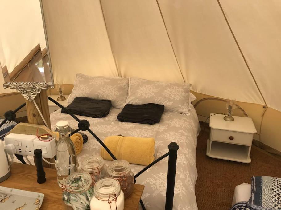 特鲁罗 Cox Hill Glamping Badger酒店 外观 照片