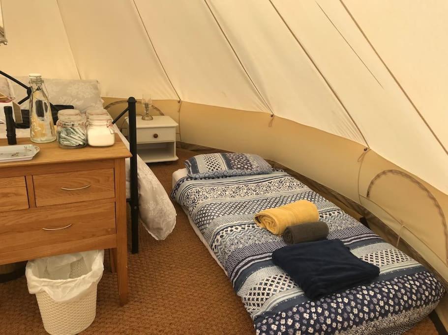 特鲁罗 Cox Hill Glamping Badger酒店 外观 照片